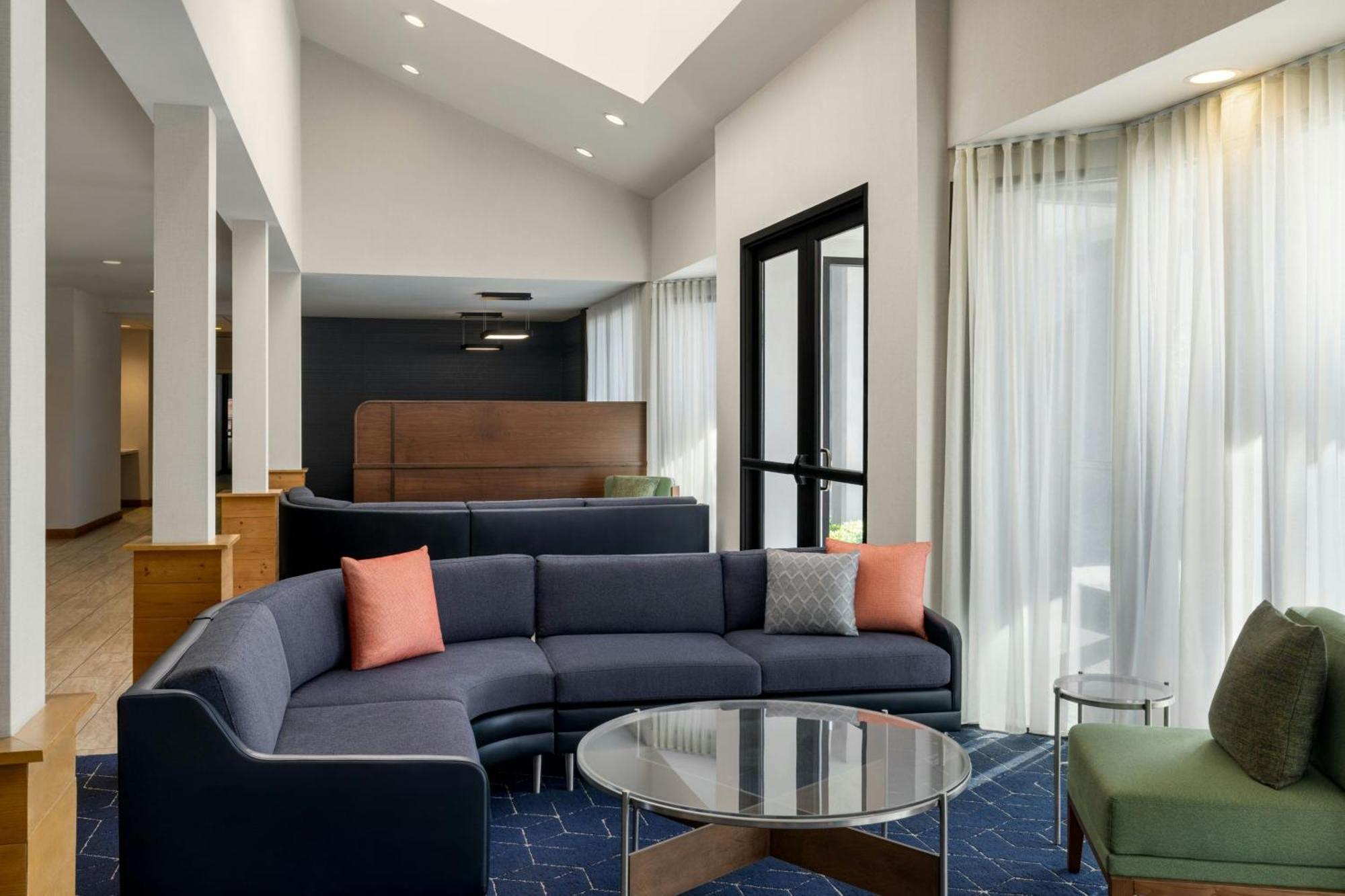 Courtyard Atlanta Northlake Tucker Kültér fotó